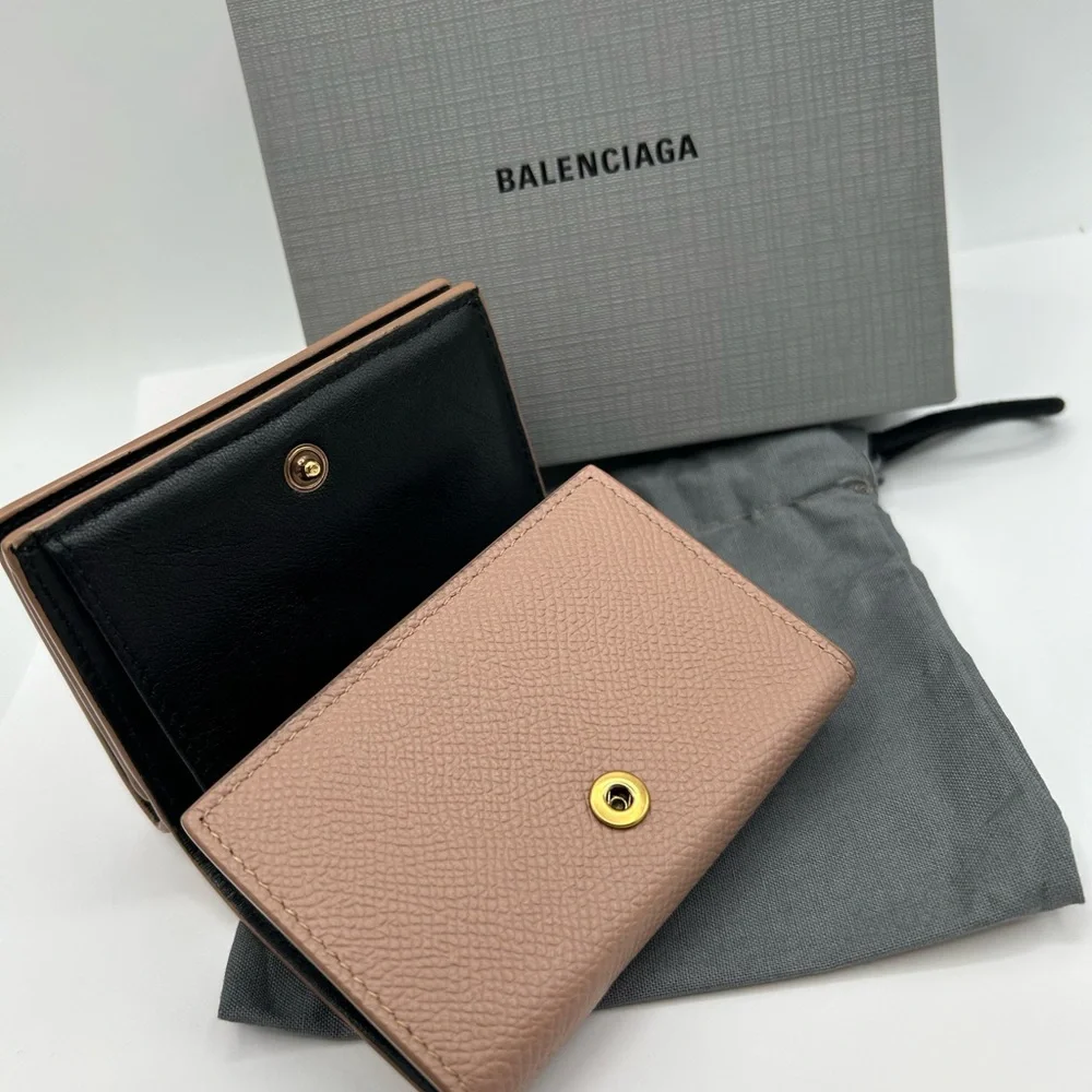 Authentic Balenciaga trifold wallet - Picture 10 of 15